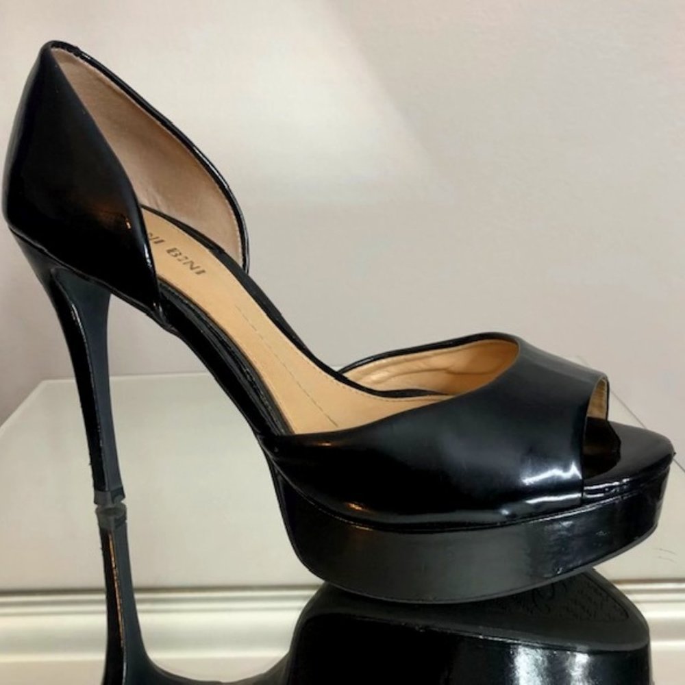 Gianni Bini Black Peep-Toe Patent Leather Heels - Size 7